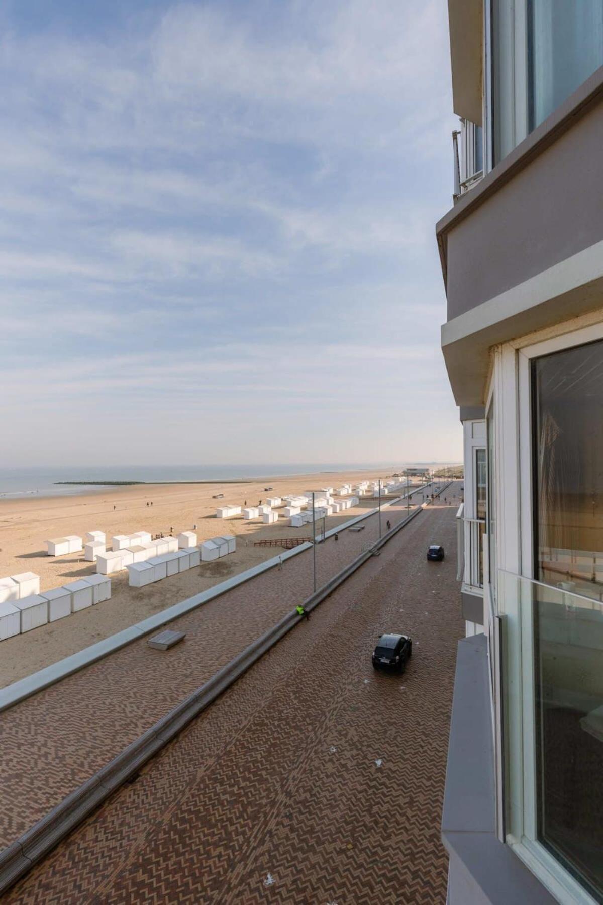 Huswell - Enjoyable Apartment With Sea View De Haan Exterior foto